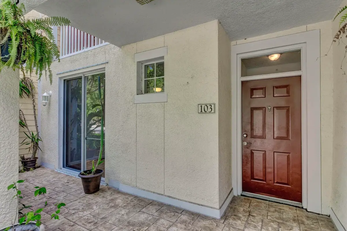 175 Galicia Way #103, Jupiter: photo 1 of 38