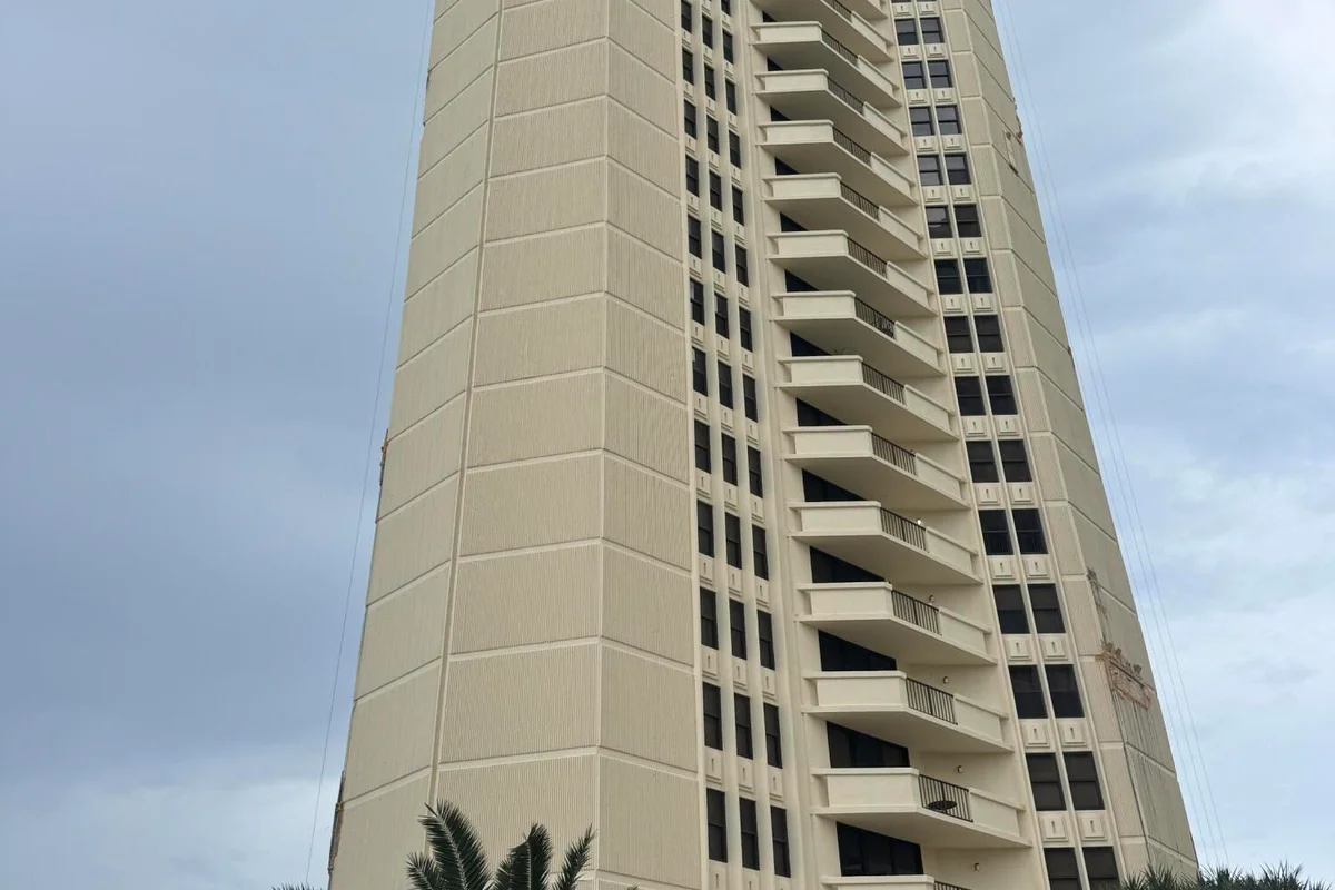 2800 N Ocean Dr #A-22B, Riviera Beach: photo 1 of 20