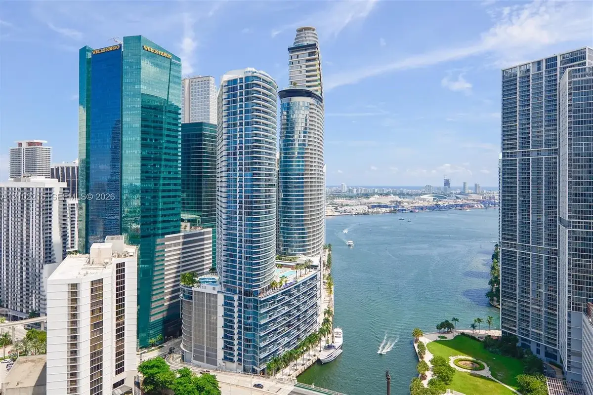 200 Biscayne Boulevard Way #3905, Miami: photo 1 of 1
