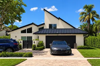 641 Mockingbird Ln, Plantation: photo 1 of 24
