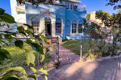 1845 SW 11th St #2, Miami: photo 1 of 16