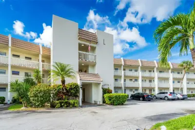 6770 Royal Palm Blvd #211L, Margate: photo 1 of 33