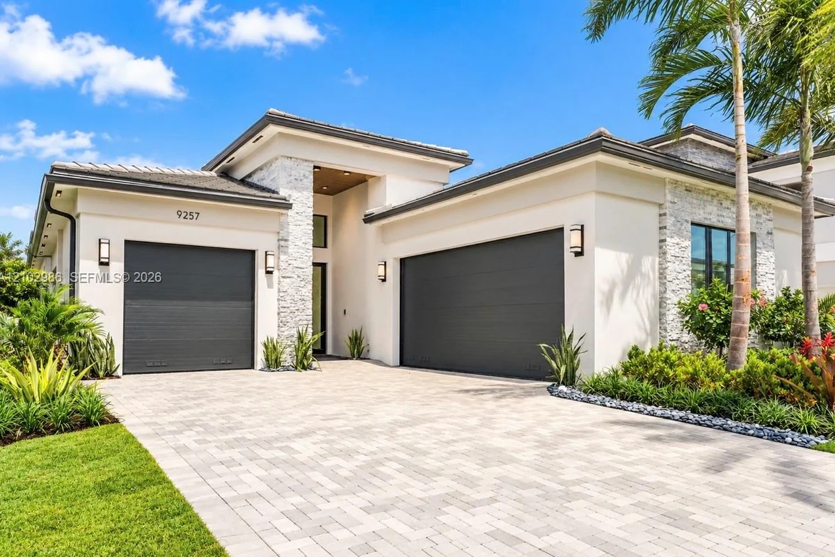 9257 Sunflower Meadow Rd, Boca Raton: photo 1 of 49