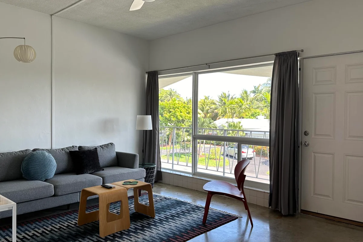 715 NW 30th Ct #8, Wilton Manors: photo 1 of 9