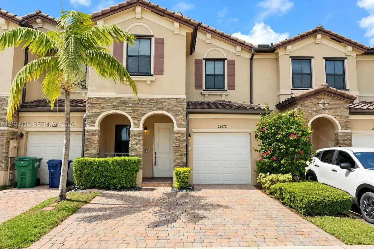25172 SW 115th Ave, Homestead: photo 1 of 28
