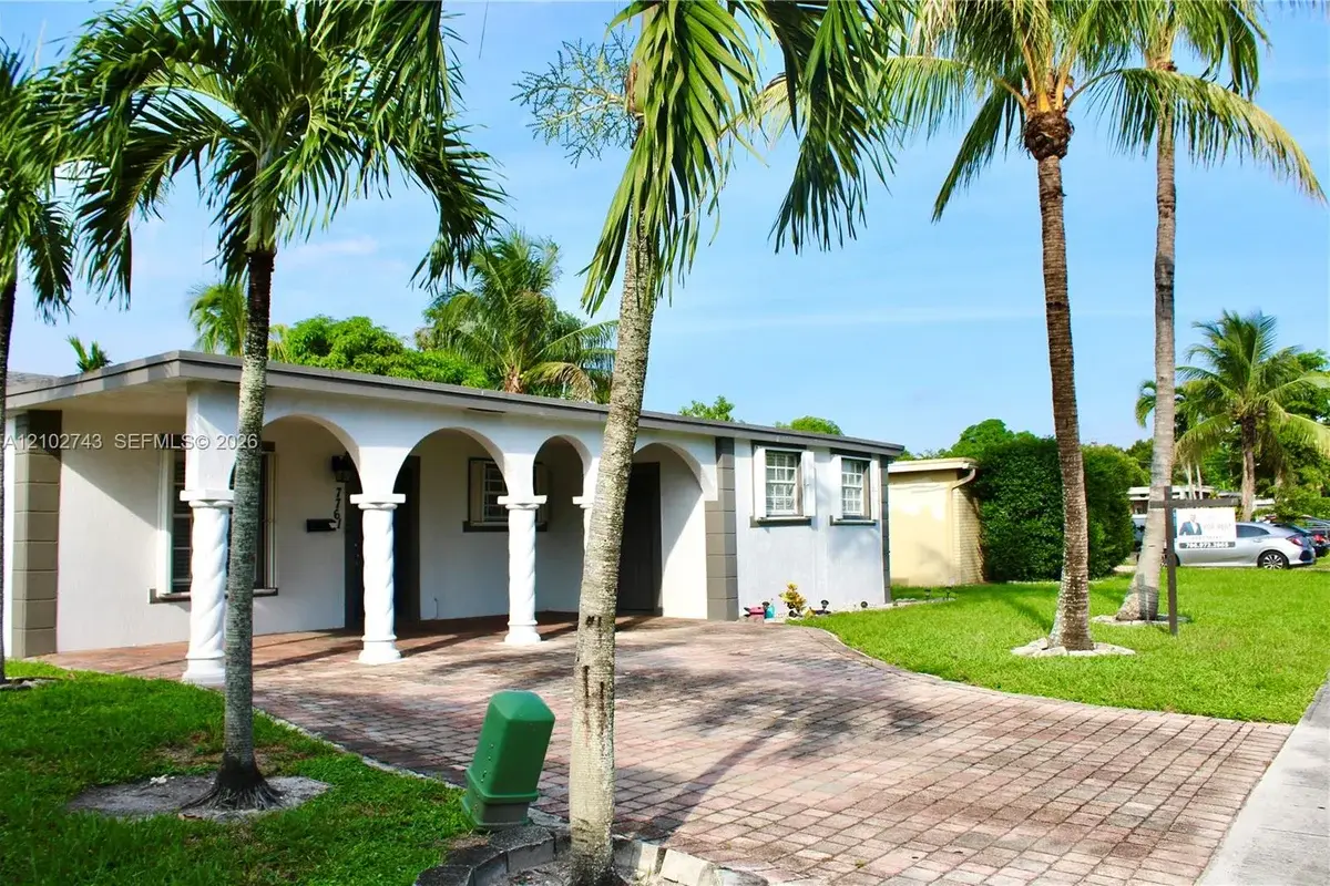 7761 NW 41st St, Davie: photo 1 of 33