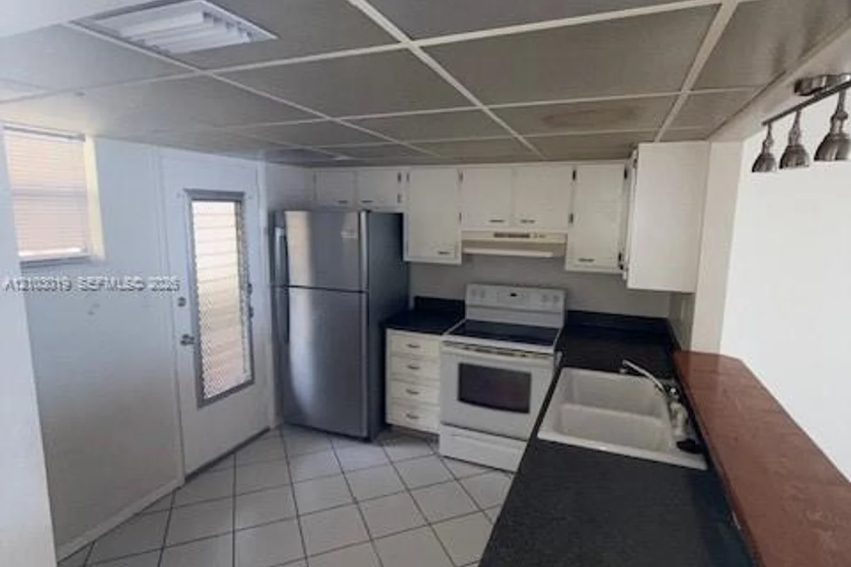 406 NW 68th Ave #411, Plantation: photo 1 of 6