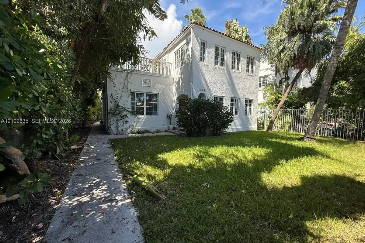 912 Euclid Ave, Miami Beach: photo 1 of 23