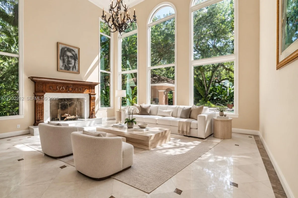 11001 Old Cutler Rd, Coral Gables: photo 1 of 15