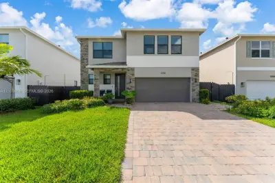 12918 SW 266th Ter, Homestead: photo 1 of 41