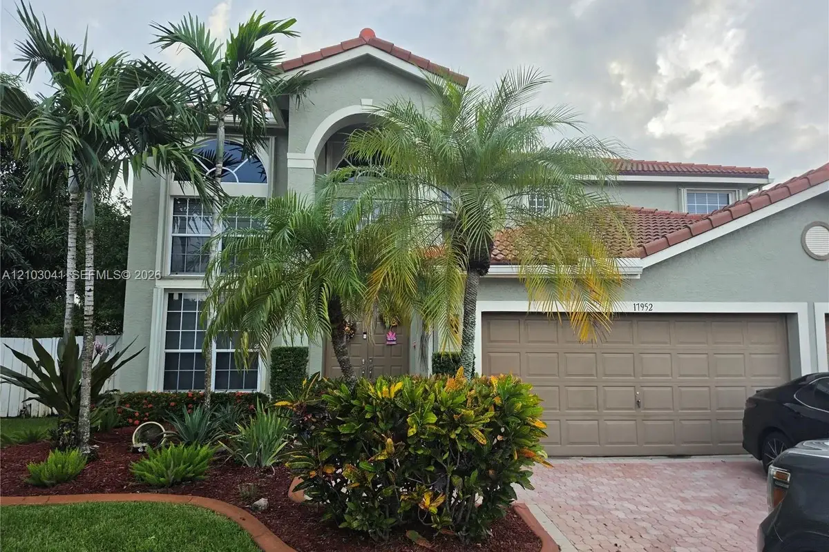 17952 SW 35th Ct, Miramar: photo 1 of 4
