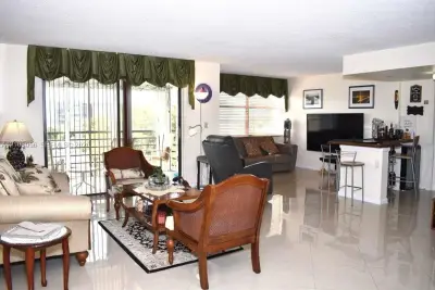 1300 Saint Charles Pl #617, Pembroke Pines: photo 1 of 36