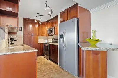 5600 N Flagler Dr #310, West Palm Beach: photo 1 of 23
