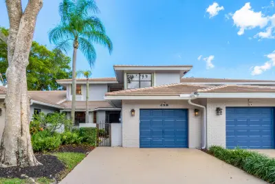 428 Deer Creek Lake Point South Ln, Deerfield Beach: photo 1 of 29