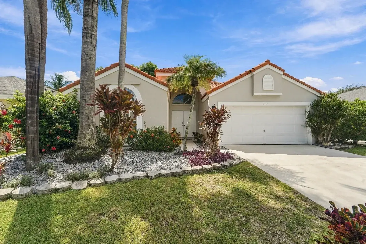 1317 Fairfax Cir E, Boynton Beach: photo 1 of 34