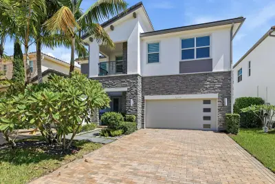 5244 Beland Dr, Lake Worth: photo 1 of 51