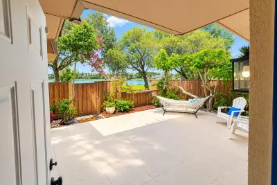 5133 51st Way, West Palm Beach: photo 1 of 41