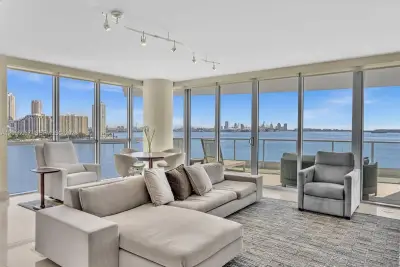 1331 Brickell Bay Dr #901, Miami: photo 1 of 55
