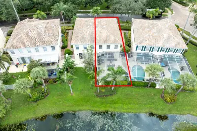 154 Santa Barbara Way, Palm Beach Gardens: photo 1 of 37