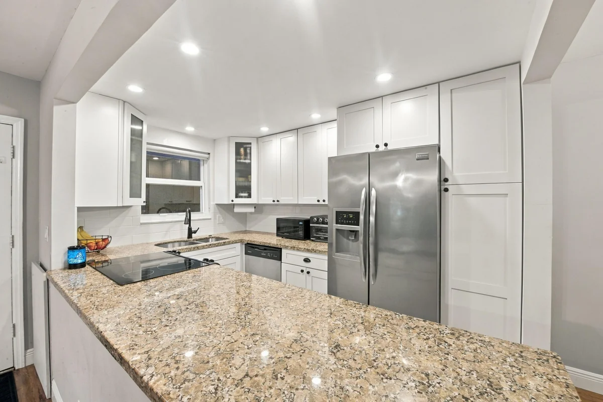 1124 NW 13th St #108A, Boca Raton: photo 1 of 32