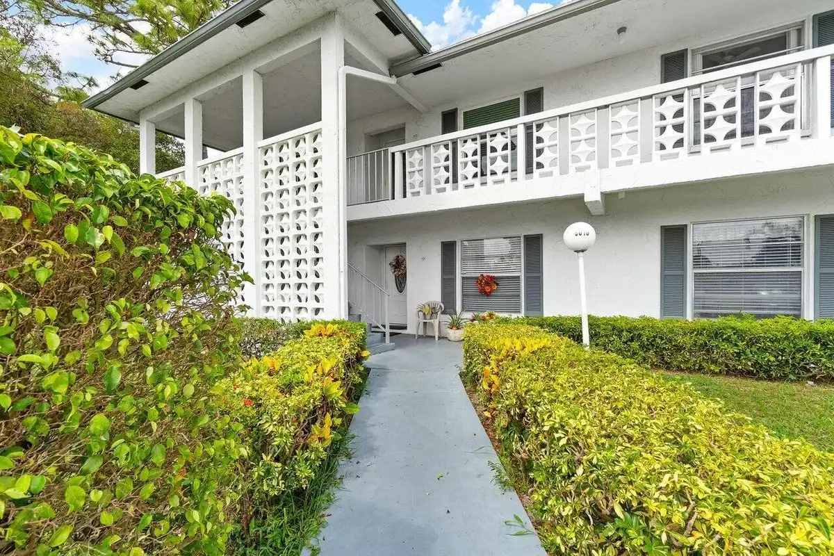 5010 Privet Pl #101, Delray Beach: photo 1 of 29
