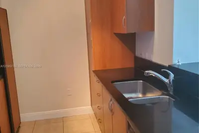 18800 NE 29th Ave #602, Aventura: photo 1 of 7