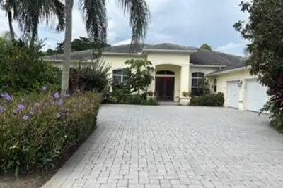 7907 Fairway Ln, West Palm Beach: photo 1 of 2