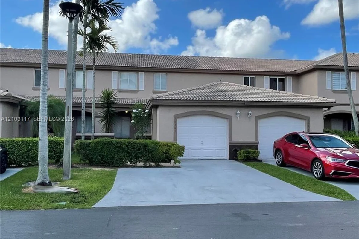 16304 SW 75th St, Miami: photo 1 of 22
