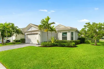 15751 Hummingbird Ln, Westlake: photo 1 of 33