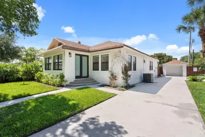 517 55th St, West Palm Beach: photo 1 of 41