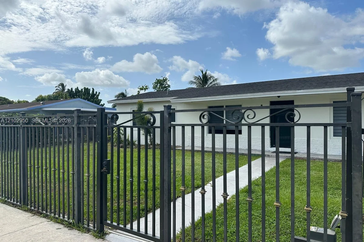 4470 NW 201st, Miami Gardens: photo 1 of 20