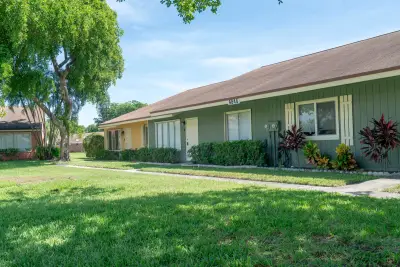 4846 Orleans Ct #B, West Palm Beach: photo 1 of 29