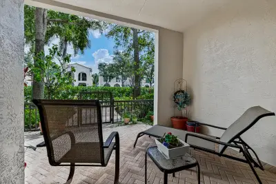 3055 NW 126th Ave, Sunrise: photo 1 of 36