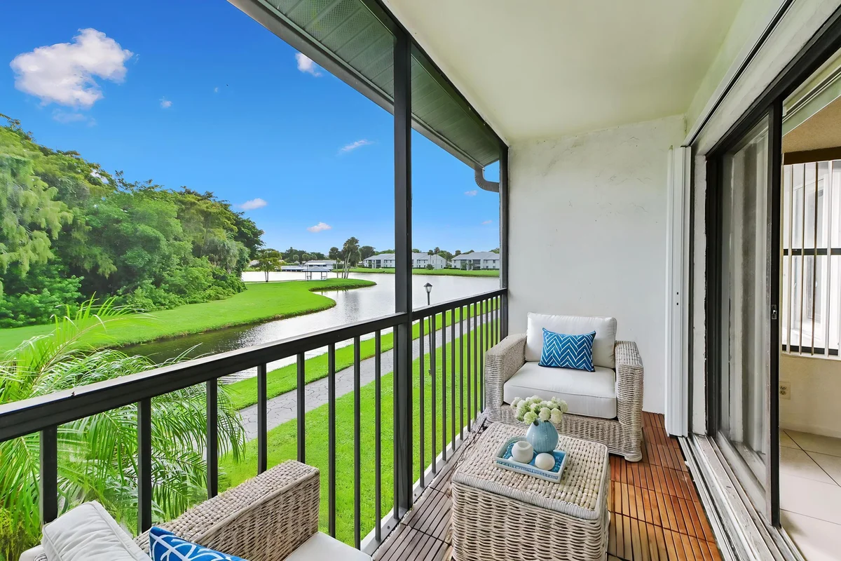 1005 Green Pine Blvd #C2, West Palm Beach: photo 1 of 25