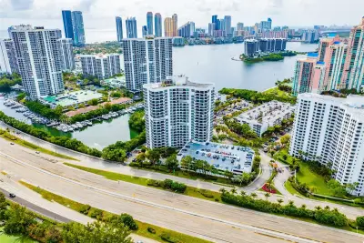 3400 NE 192 St #1905, Aventura: photo 1 of 33