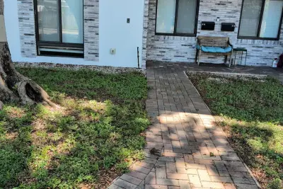 816 SW 12th Ct, Fort Lauderdale: photo 1 of 11