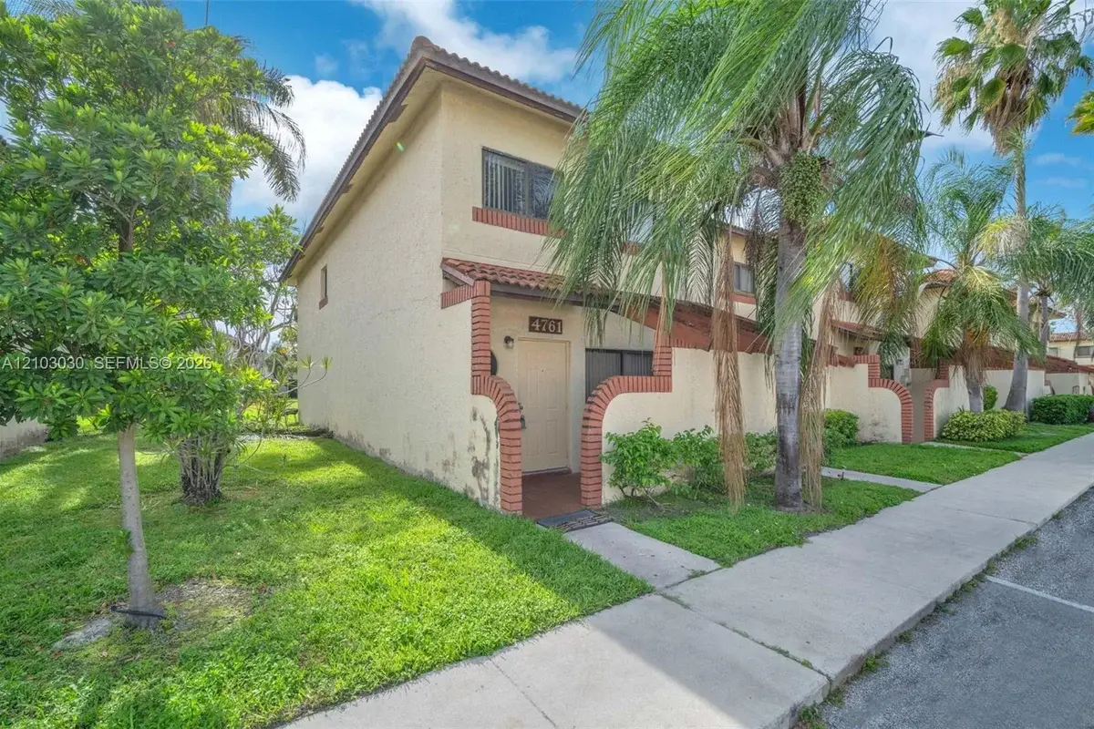 4761 N Pine Island Rd, Sunrise: photo 1 of 37