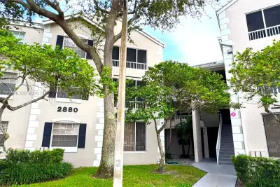 2880 N Oakland Forest Dr #110, Oakland Park: photo 1 of 32