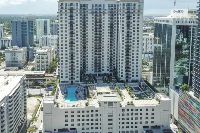 999 SW 1st Ave #2913, Miami: photo 1 of 37