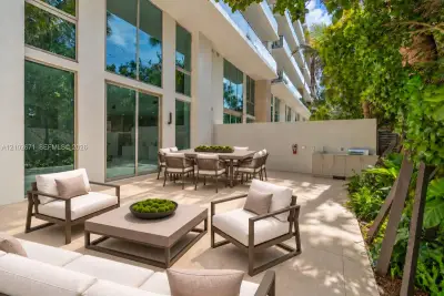 2200 Brickell Ave #GV09, Miami: photo 1 of 45