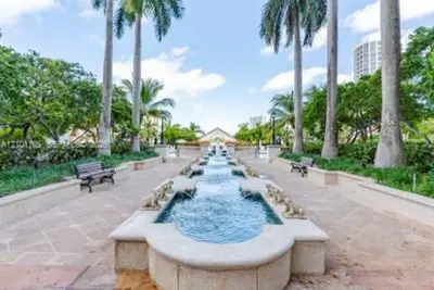 2000 Island Blvd #609, Aventura: photo 1 of 33