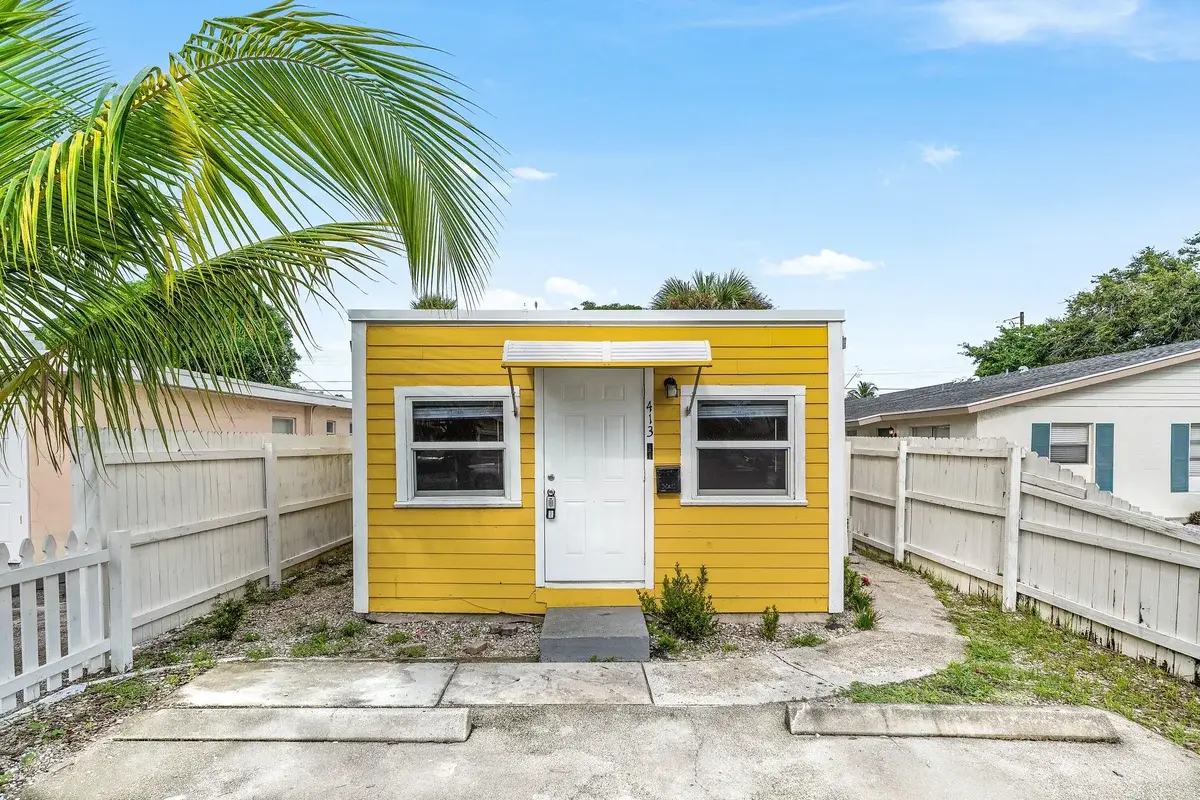 413 N E St, Lake Worth Beach: photo 1 of 22