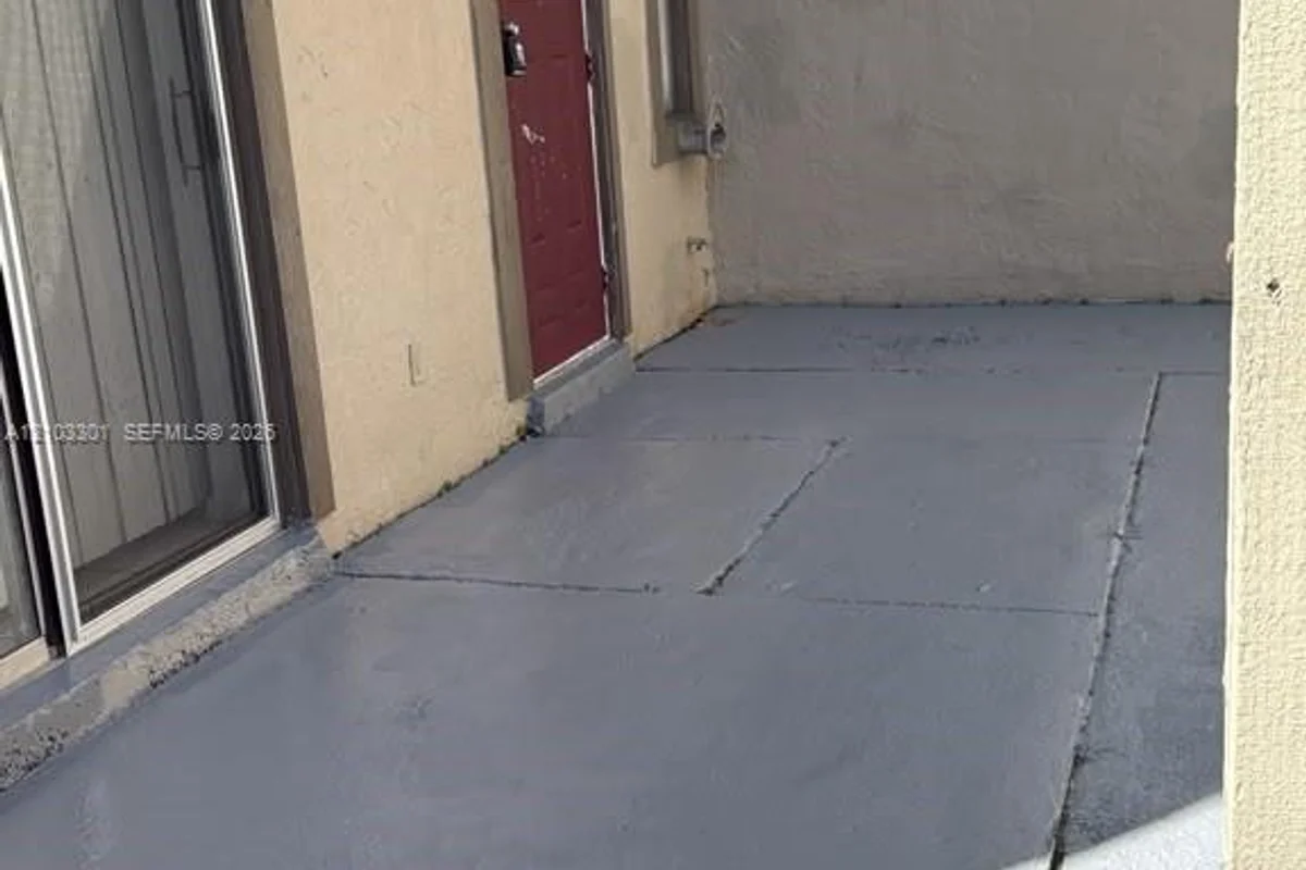 5918 NW 21st St #48-B, Lauderhill: photo 1 of 16