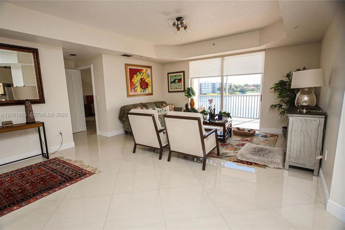 10750 NW 66th St #307, Doral: photo 1 of 57
