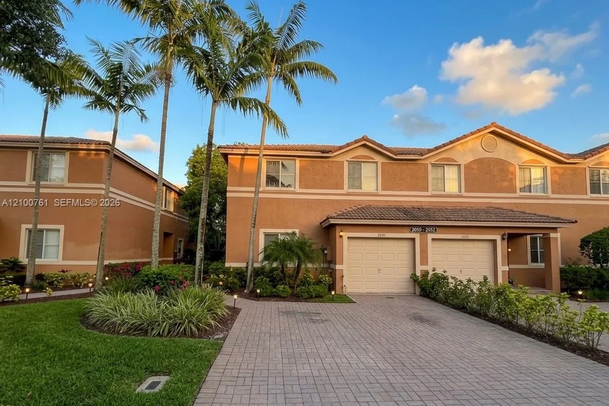 2090 NW 99th Way, Sunrise: photo 1 of 20