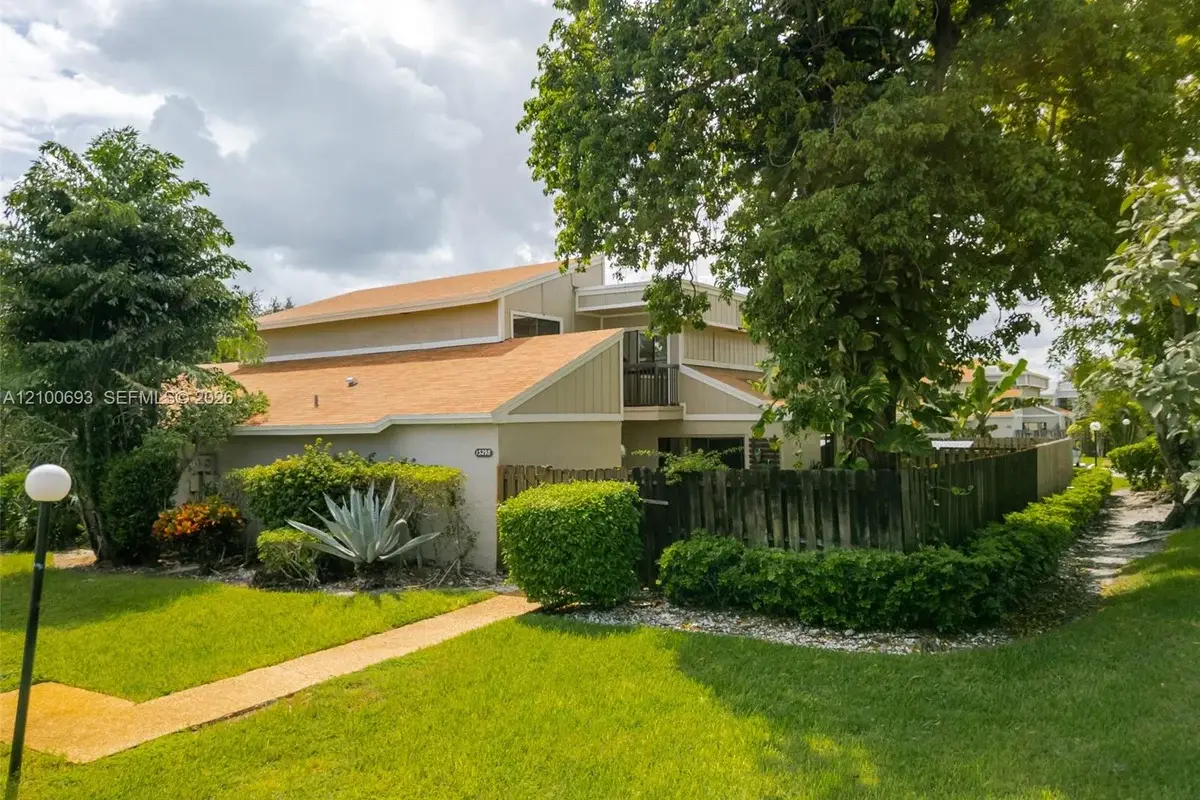 13298 NW 6th Ct, Plantation: photo 1 of 35
