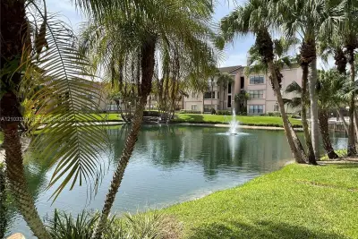 2826 S University Dr #3101, Davie: photo 1 of 1