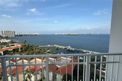 4000 NE Towerside Ter #1101, Miami: photo 1 of 31