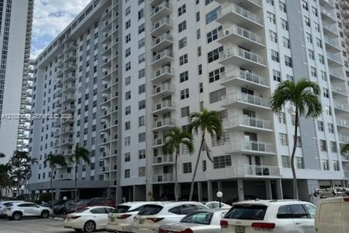 1849 S Ocean Dr #PH1, Hallandale Beach: photo 1 of 20