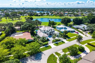 520 Overlook Dr, North Palm Beach: photo 1 of 93